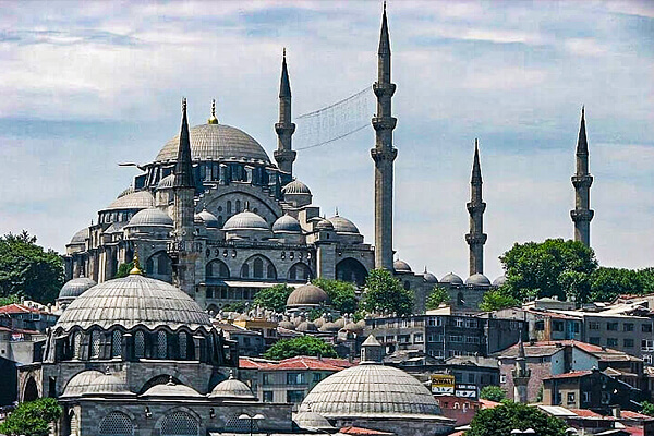 Outdoor view of Istanbul Rustem Pasha Mosque