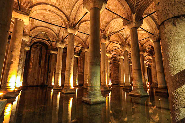 The Attractions near the Basilica Cistern, Turkey