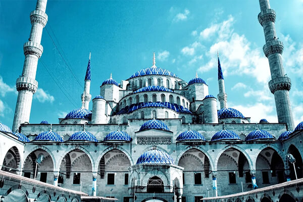 Blue Mosque (Sultanahmet Camii), Sultanahmet district