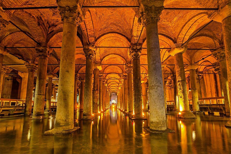 Basilica Cistern (Yerebatan Sarnıcı), Turkey