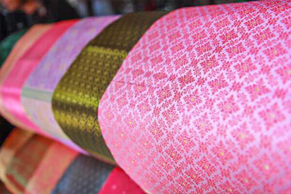 The weaving and silk of Thailand’s Handicrafts