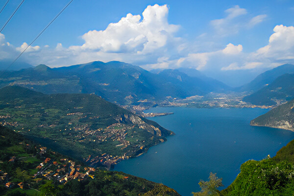 Dimensions of the Lake Iseo