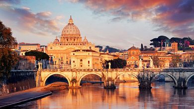 The Vatican: A Country & City Within a City