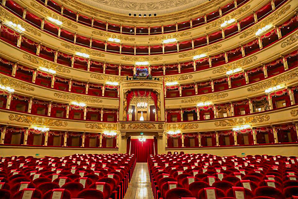 Premiere in La Scala hall