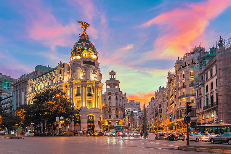 Artistic Marvels & Flamboyant Streets: Madrid Soul Revealed