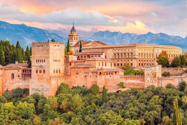 Granada’s Soul: Warmth & Hospitality of its People