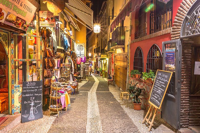 Top 5 Must-Try Restaurants in Granada