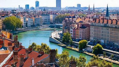 Vieux Lyon Unveiled: Traboules and Treasured Lore