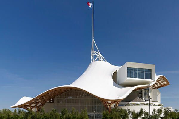 The unique Architectural design of The Centre Pompidou