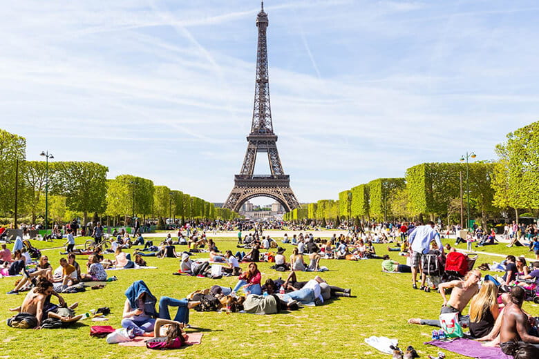 Eiffel Tower’s Green Neighbor: Champ de Mars Gardens