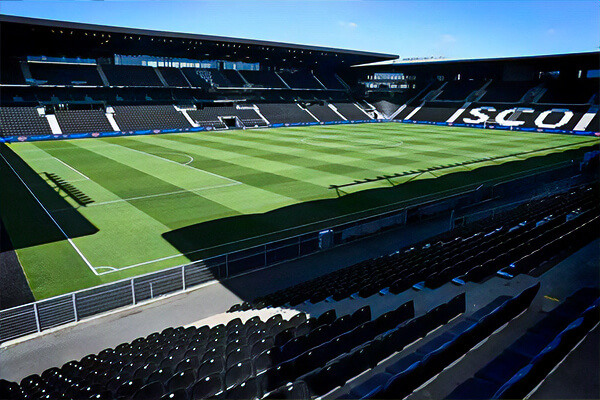Stade Raymond Kopa, France